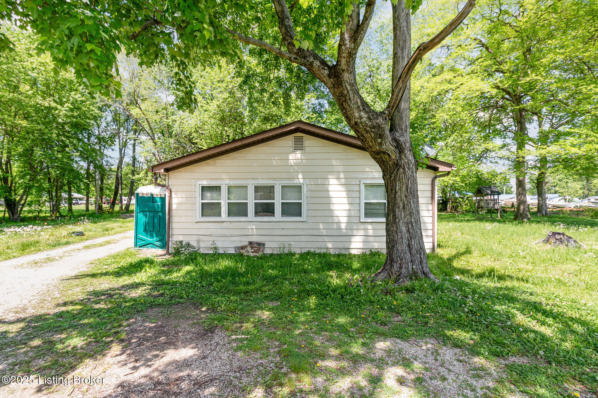 3608 Mud Ln, Louisville, Kentucky image 23