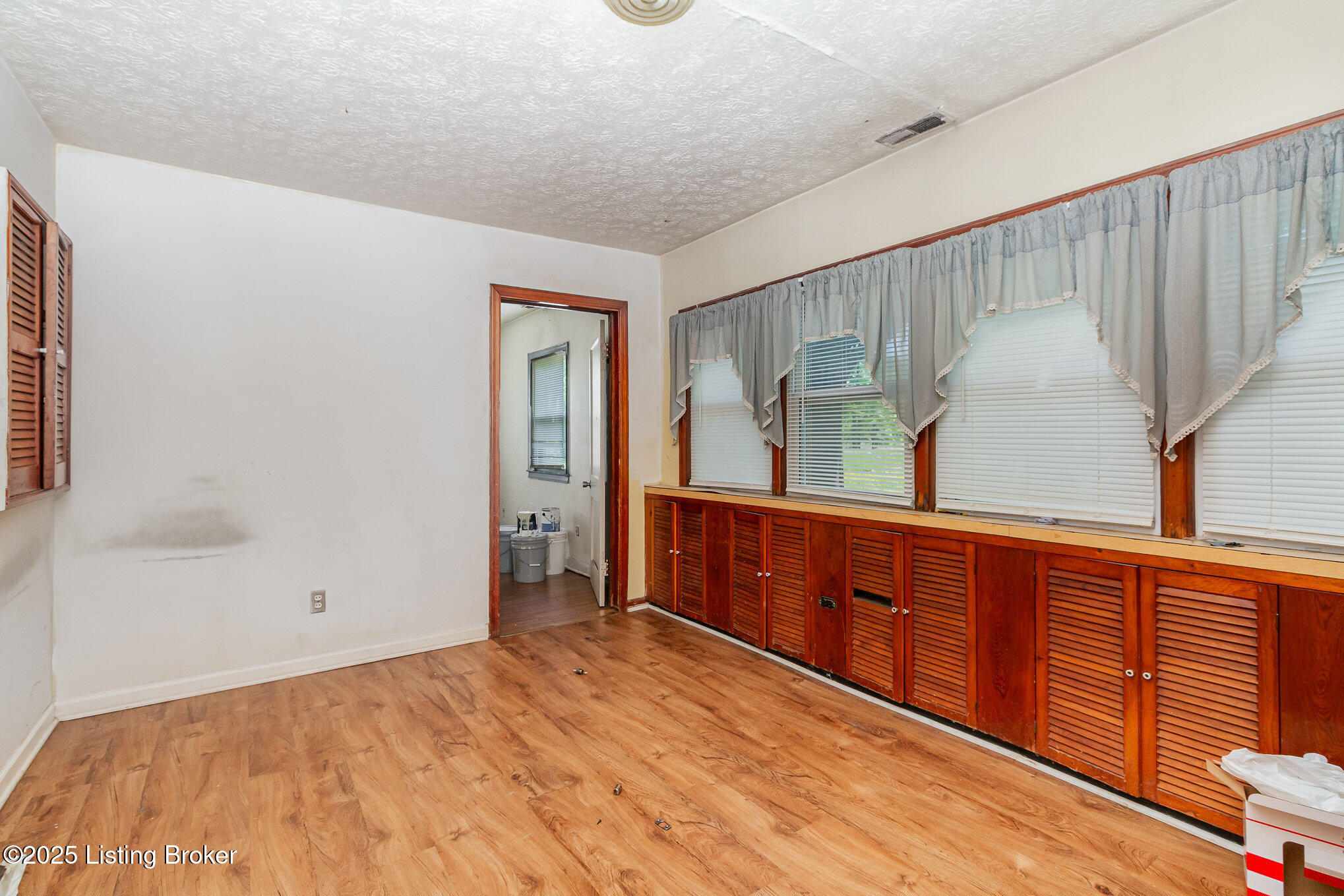 3608 Mud Ln, Louisville, Kentucky image 13