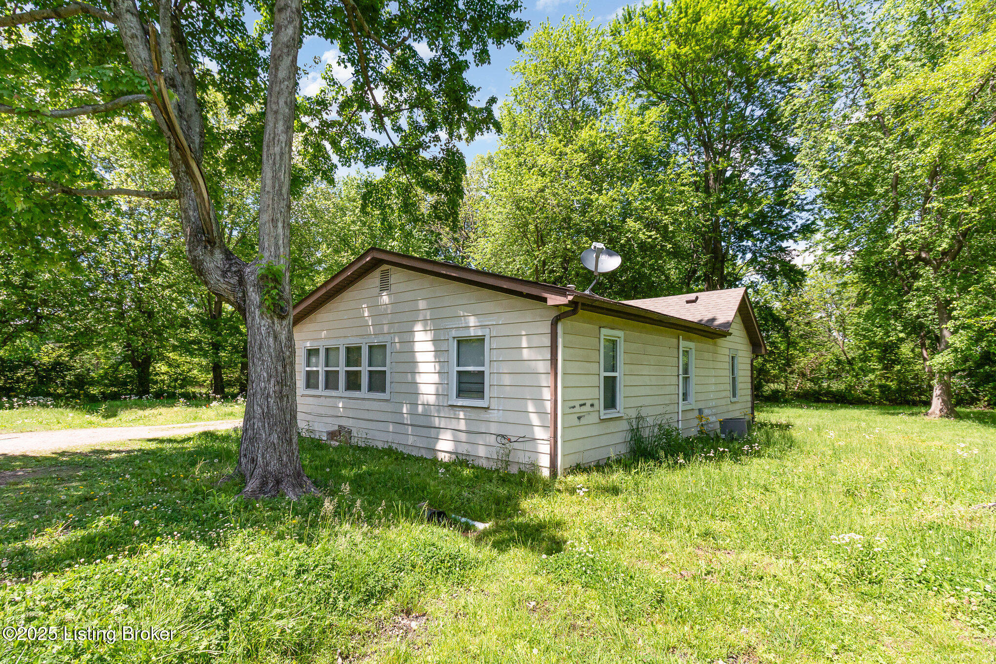 3608 Mud Ln, Louisville, Kentucky image 24