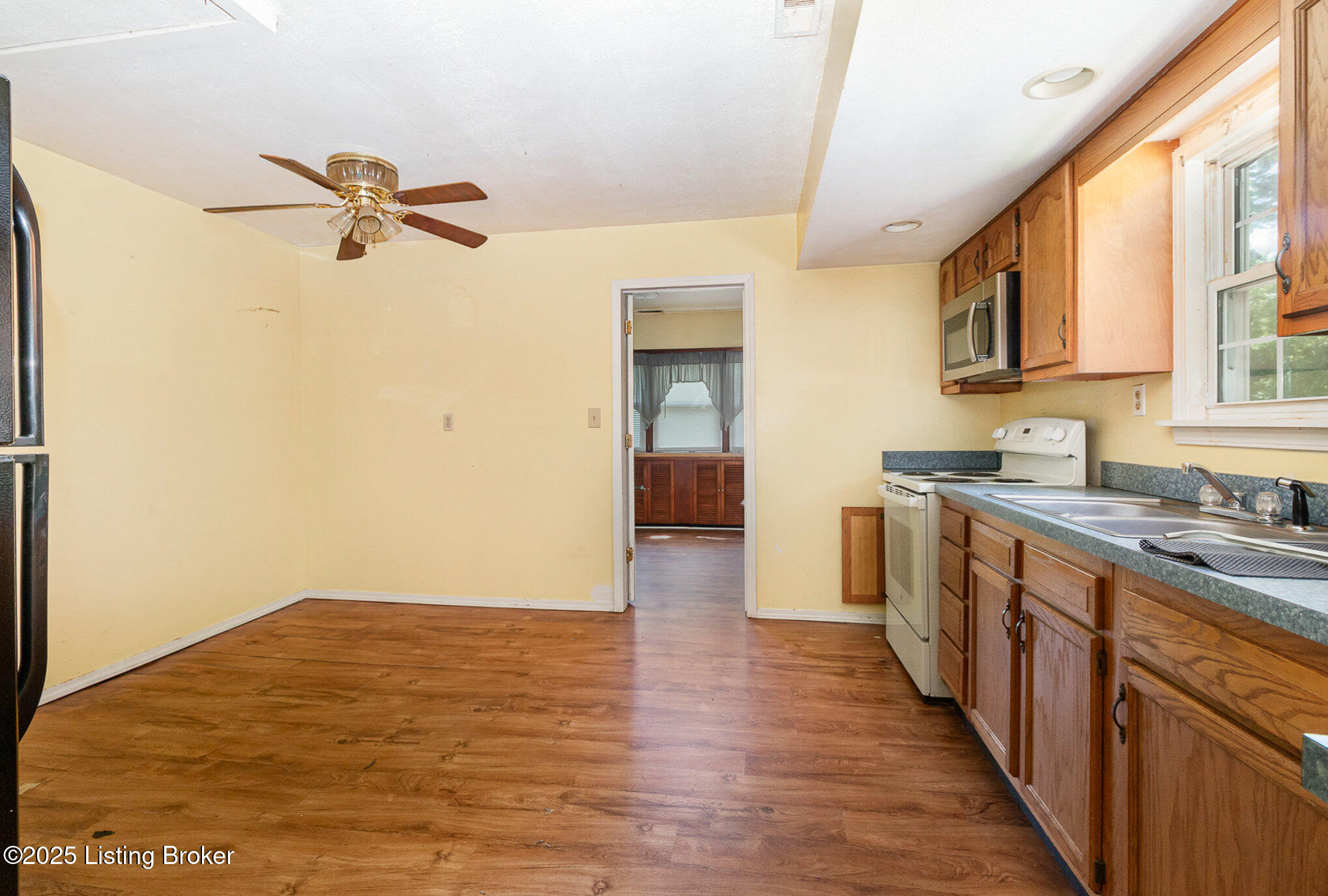 3608 Mud Ln, Louisville, Kentucky image 8