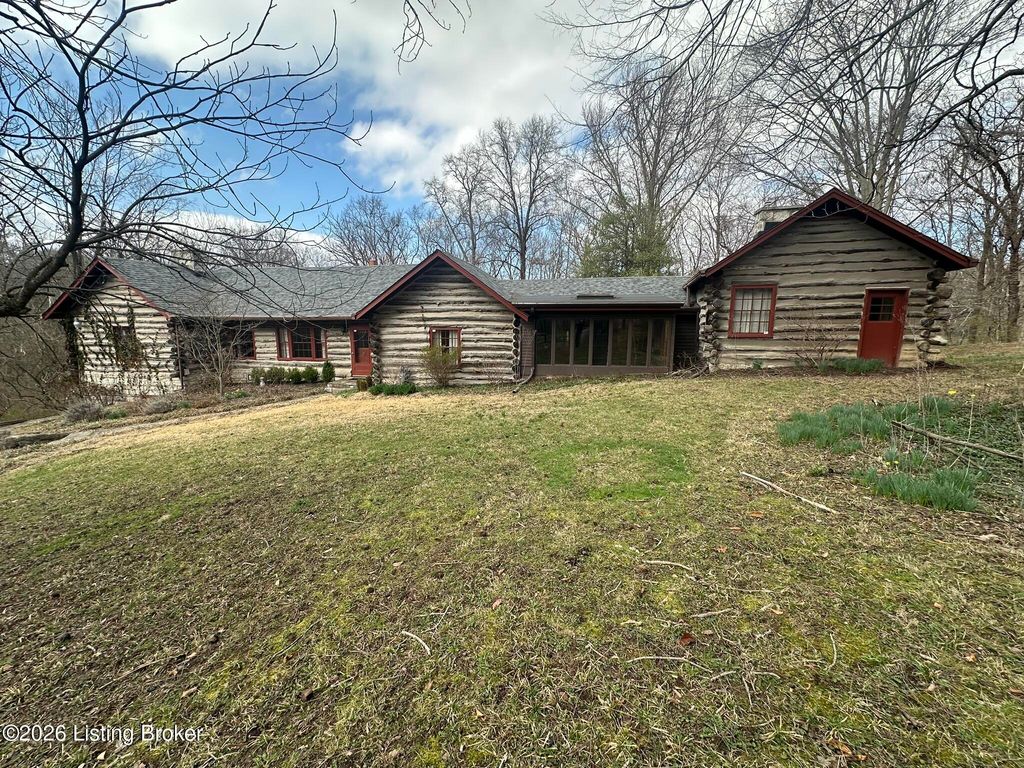 Photo of 2515 Woodside Rd, Louisville, KY 40207 (MLS # 1711230)