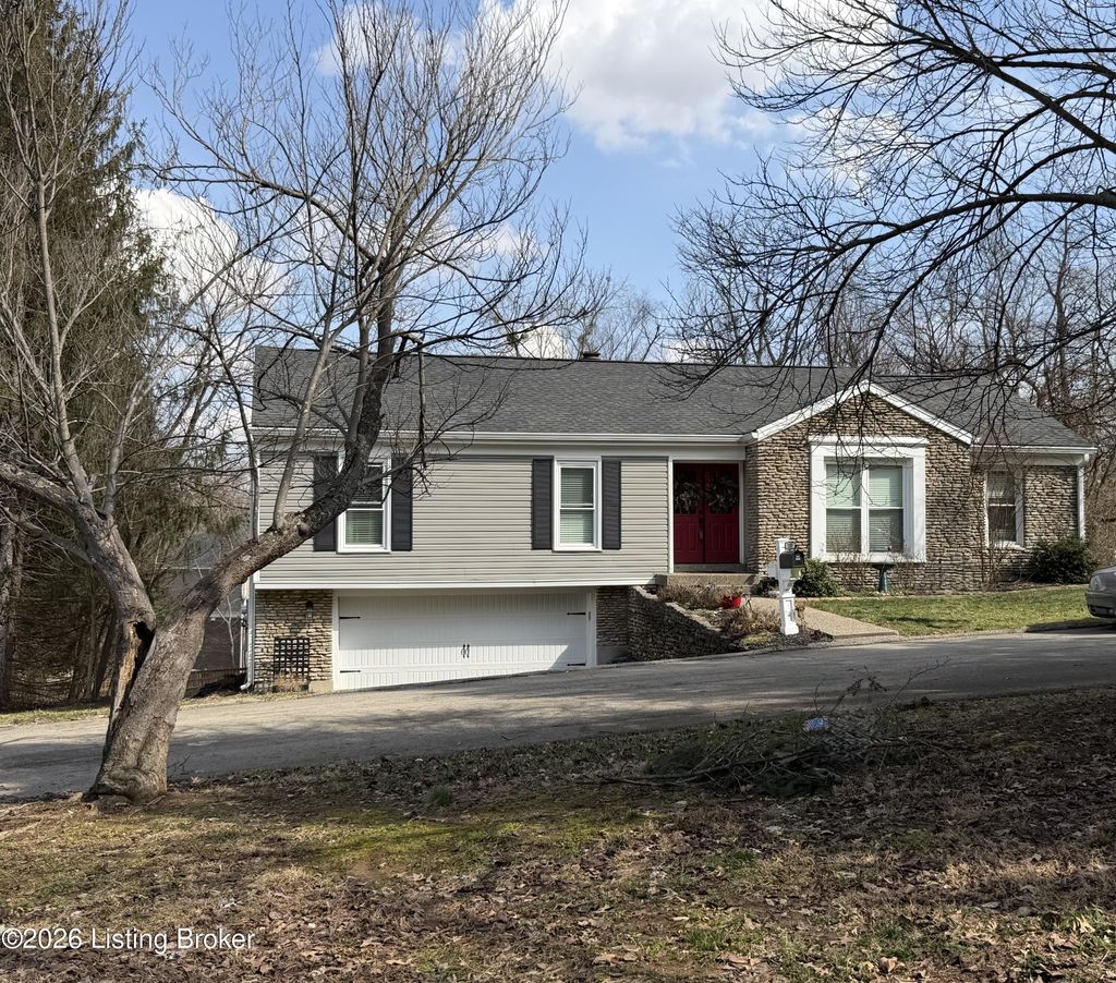 Photo of 1207 Pheasant Ridge Rd, Goshen, KY 40026 (MLS # 1708418)