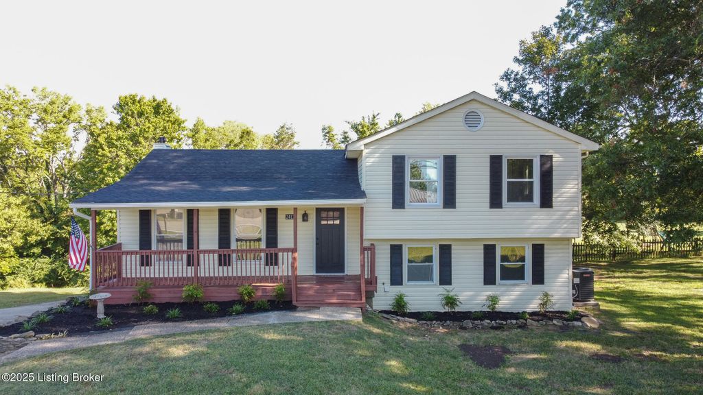 Photo of 2413 W Highway 22, Crestwood, KY 40014 (MLS # 1701038)