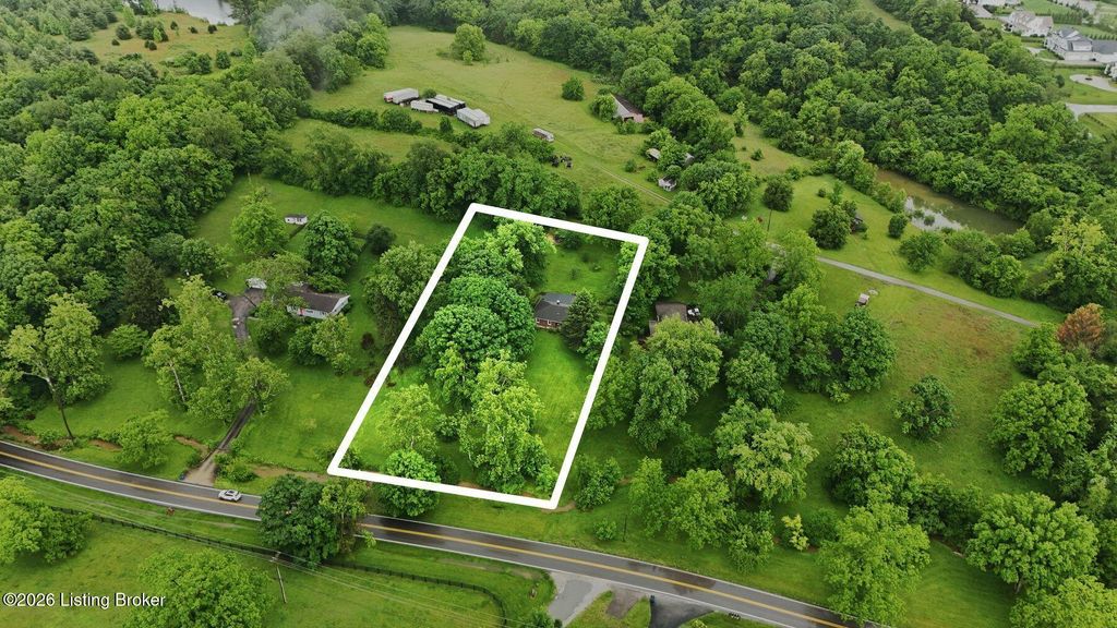 Photo of 10506 Covered Bridge Rd, Prospect, KY 40059 (MLS # 1718603)