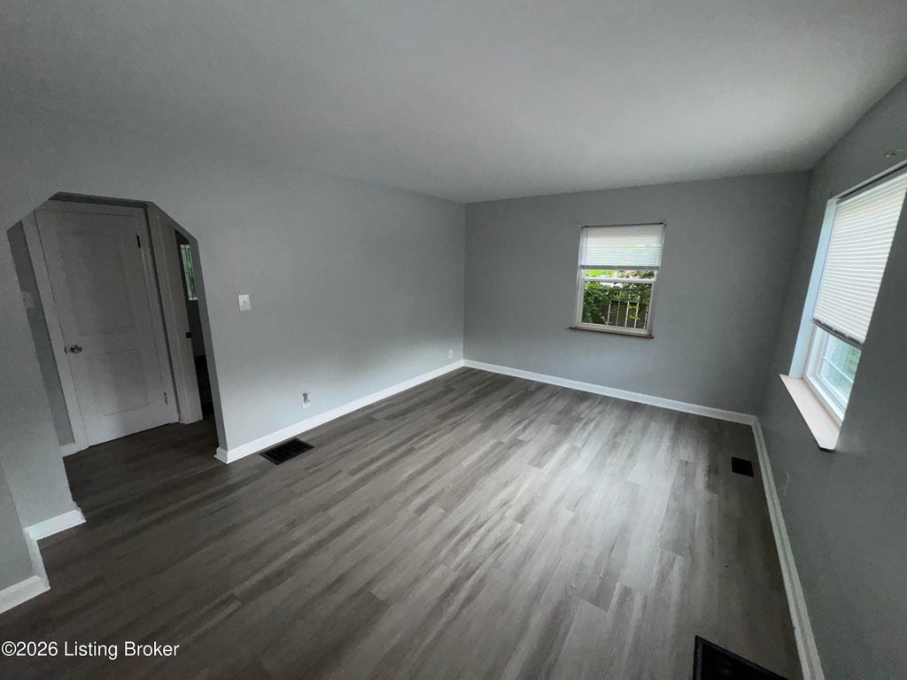 Photo of 357 Riddle Pl, Newport, KY 41071 (MLS # 1728572)