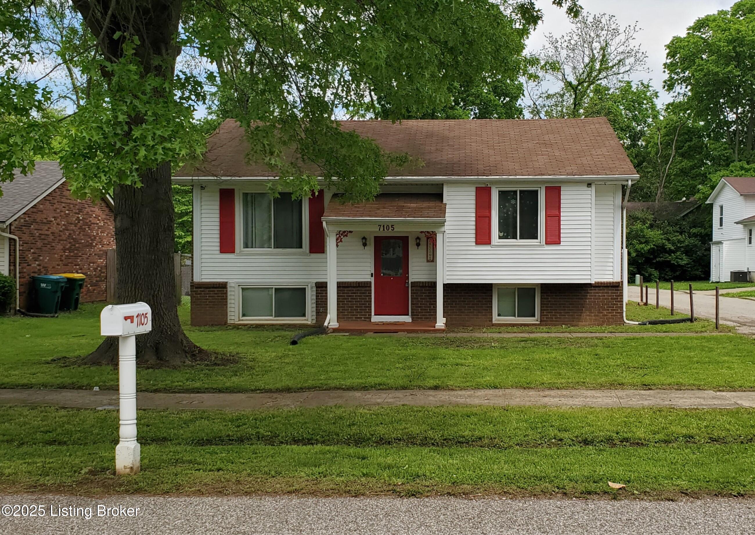 7105 Heavrin Ave, Louisville, Pennsylvania image 1