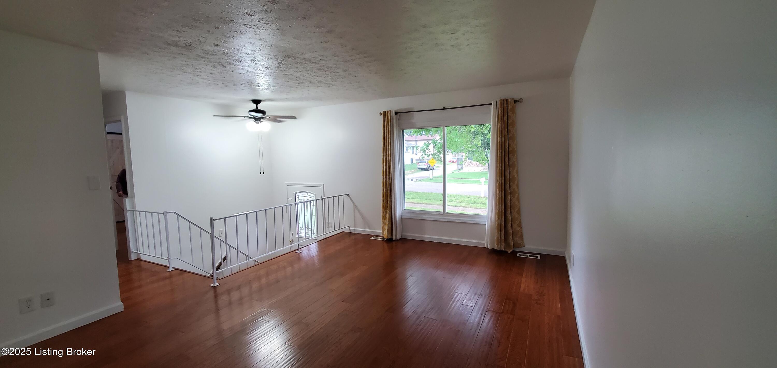 7105 Heavrin Ave, Louisville, Pennsylvania image 5