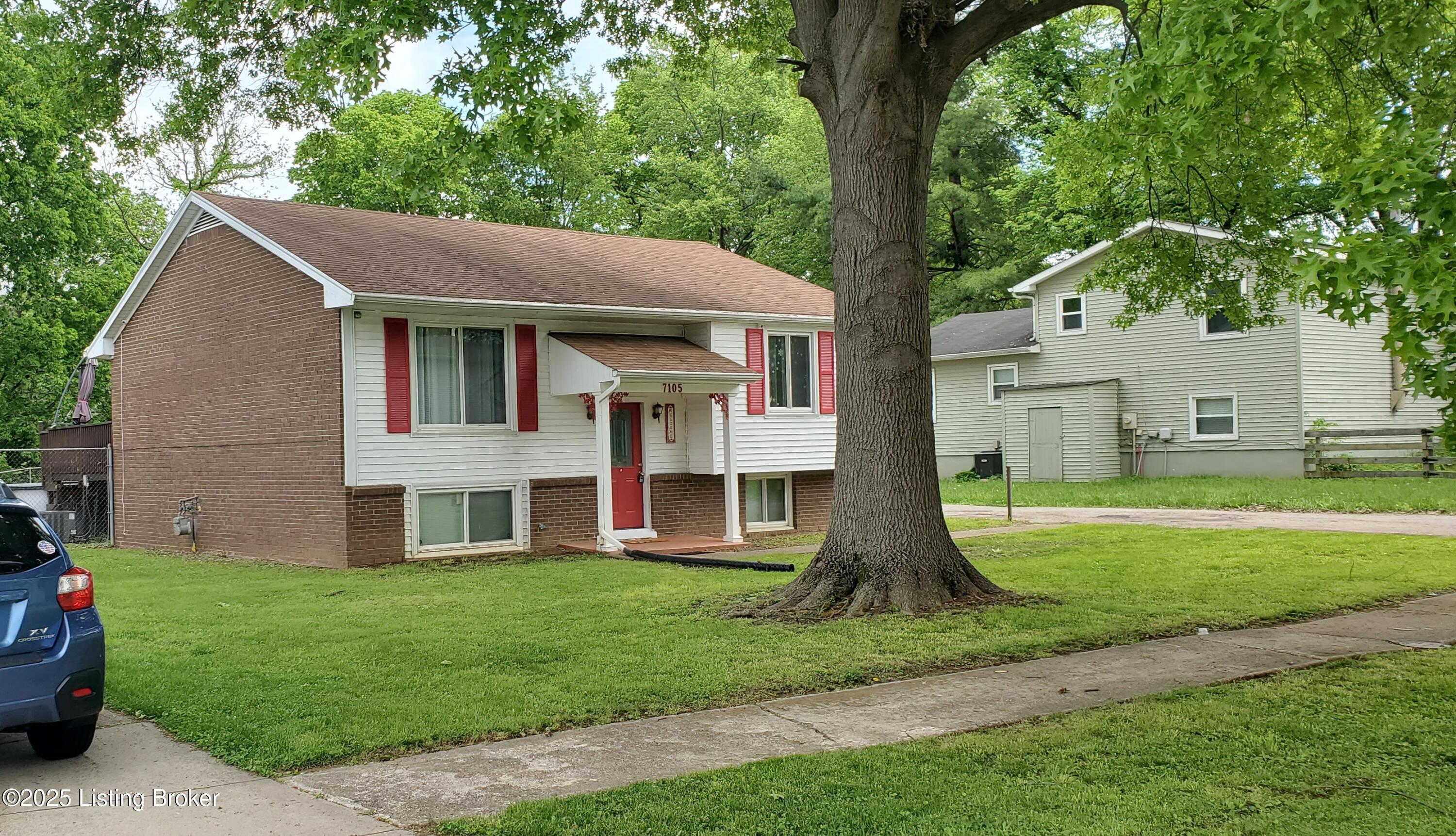 7105 Heavrin Ave, Louisville, Pennsylvania image 3