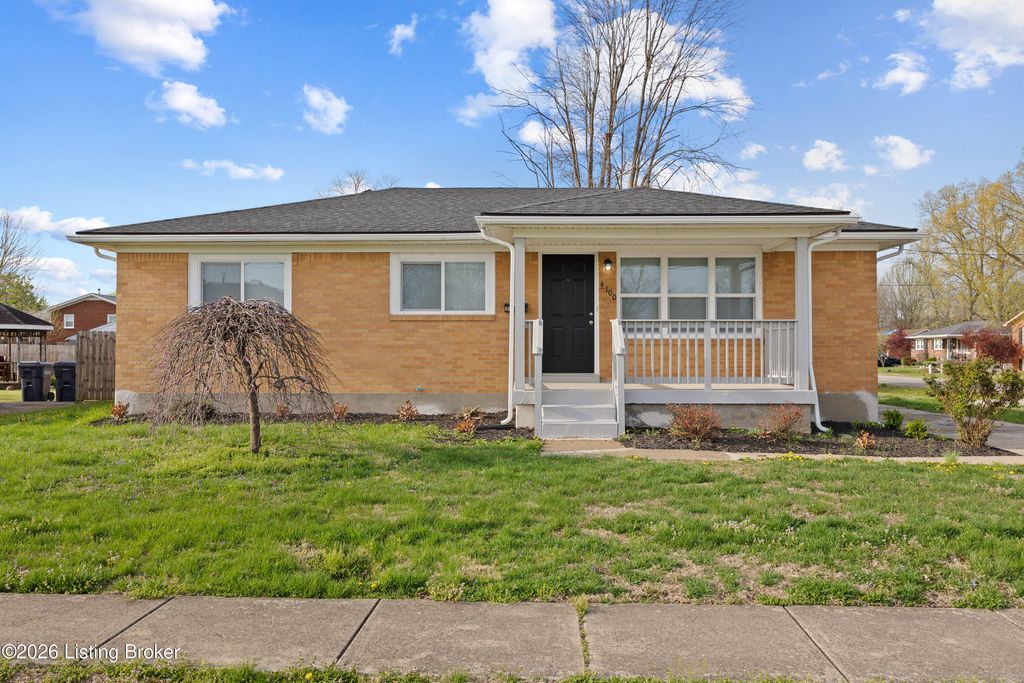 Photo of 4100 Caven Ct, Louisville, KY 40229 (MLS # 1713326)