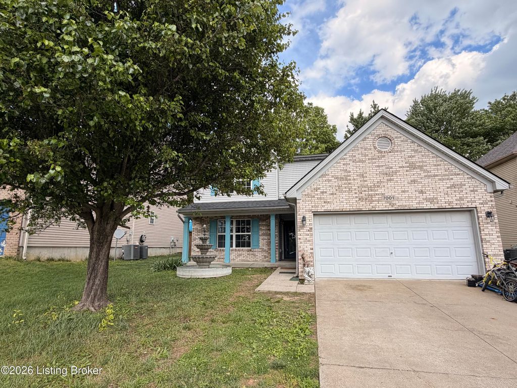 Photo of 7001 Woodhaven Place Dr, Louisville, KY 40228 (MLS # 1716139)