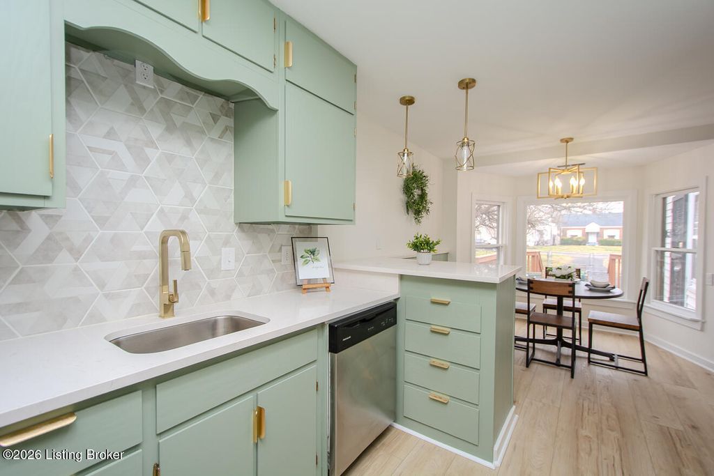 Photo of 1230 Fischer Ave, Louisville, KY 40204 (MLS # 1706560)