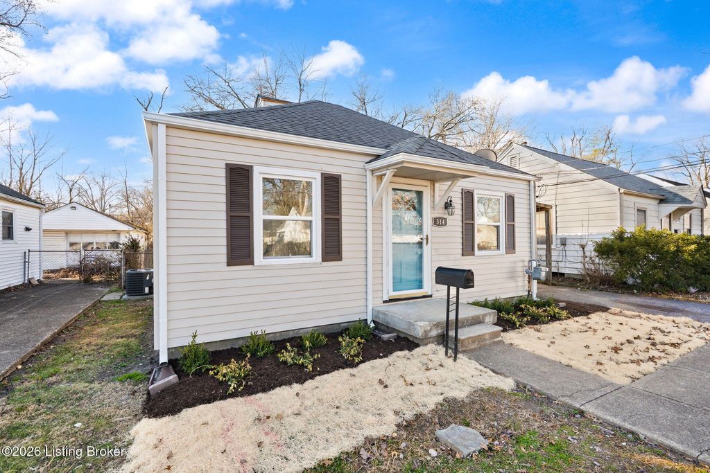 Photo of 314 Freeman Ave, Louisville, KY 40214 (MLS # 1707462)