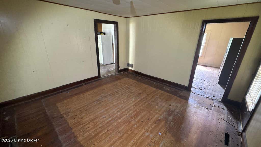 Photo of 4610 Crawford Ave, Louisville, KY 40258 (MLS # 1725063)