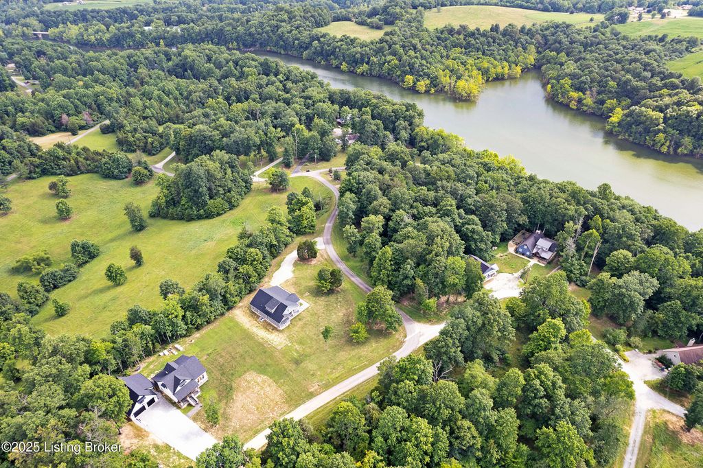 Photo of 190 Landing Rd, Leitchfield, KY 42754 (MLS # 1706828)