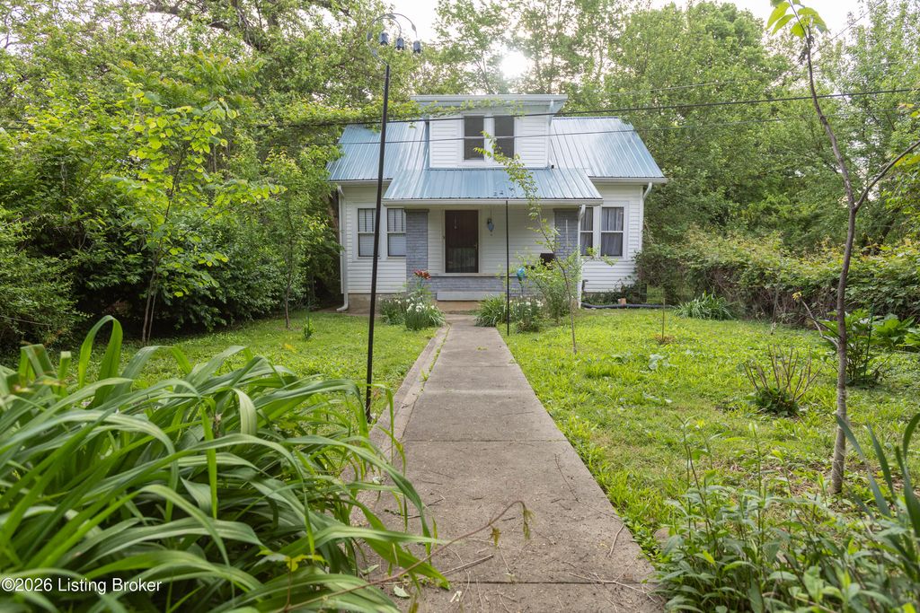 Photo of 1926 Rear Wrocklage Ave, Louisville, KY 40205 (MLS # 1715390)