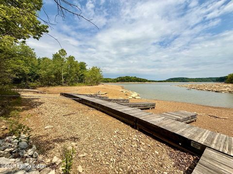 Photo of 769 Whispering Pine Cir, Clarkson, KY 42726 (MLS # 1716322)