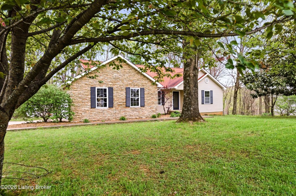 Photo of 250 Wicker Ln, Brooks, KY 40109 (MLS # 1713849)