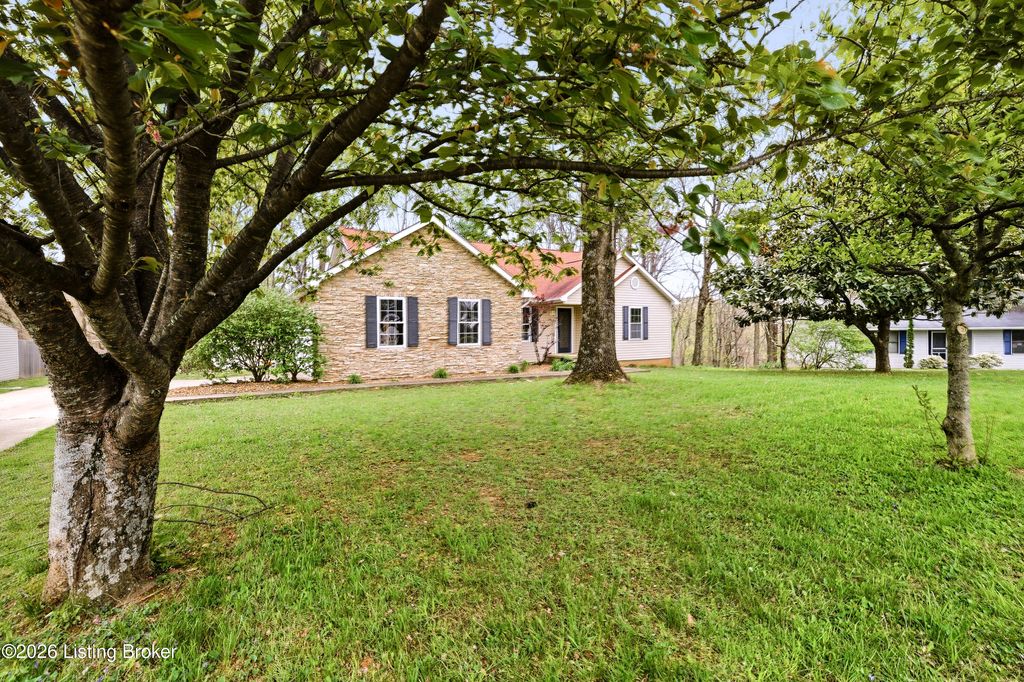 Photo of 250 Wicker Ln, Brooks, KY 40109 (MLS # 1713849)