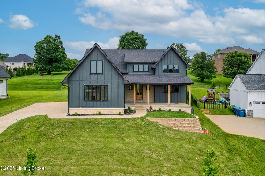 Photo of 6609 Clore Lake Rd, Crestwood, KY 40014 (MLS # 1706053)