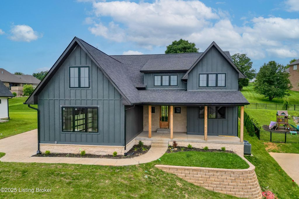 Photo of 6609 Clore Lake Rd, Crestwood, KY 40014 (MLS # 1706053)