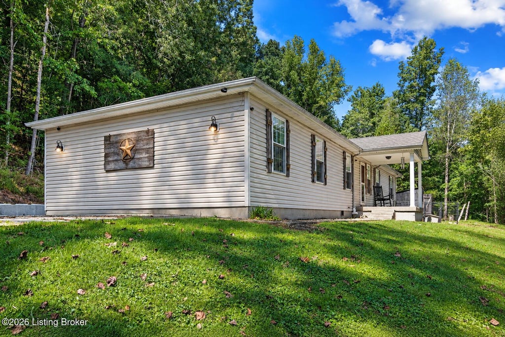 Photo of 1931 Pitts Point Rd, Shepherdsville, KY 40165 (MLS # 1729659)