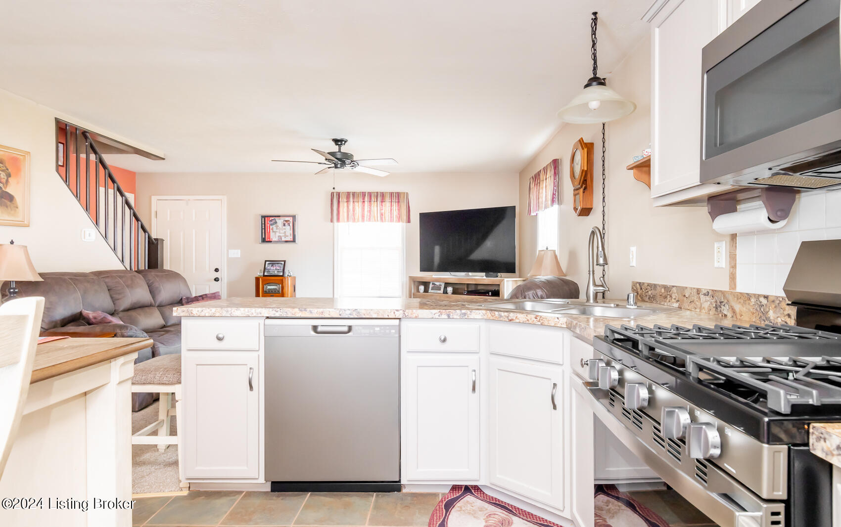 805 Tin Dor Way, Fairdale, Kentucky image 13