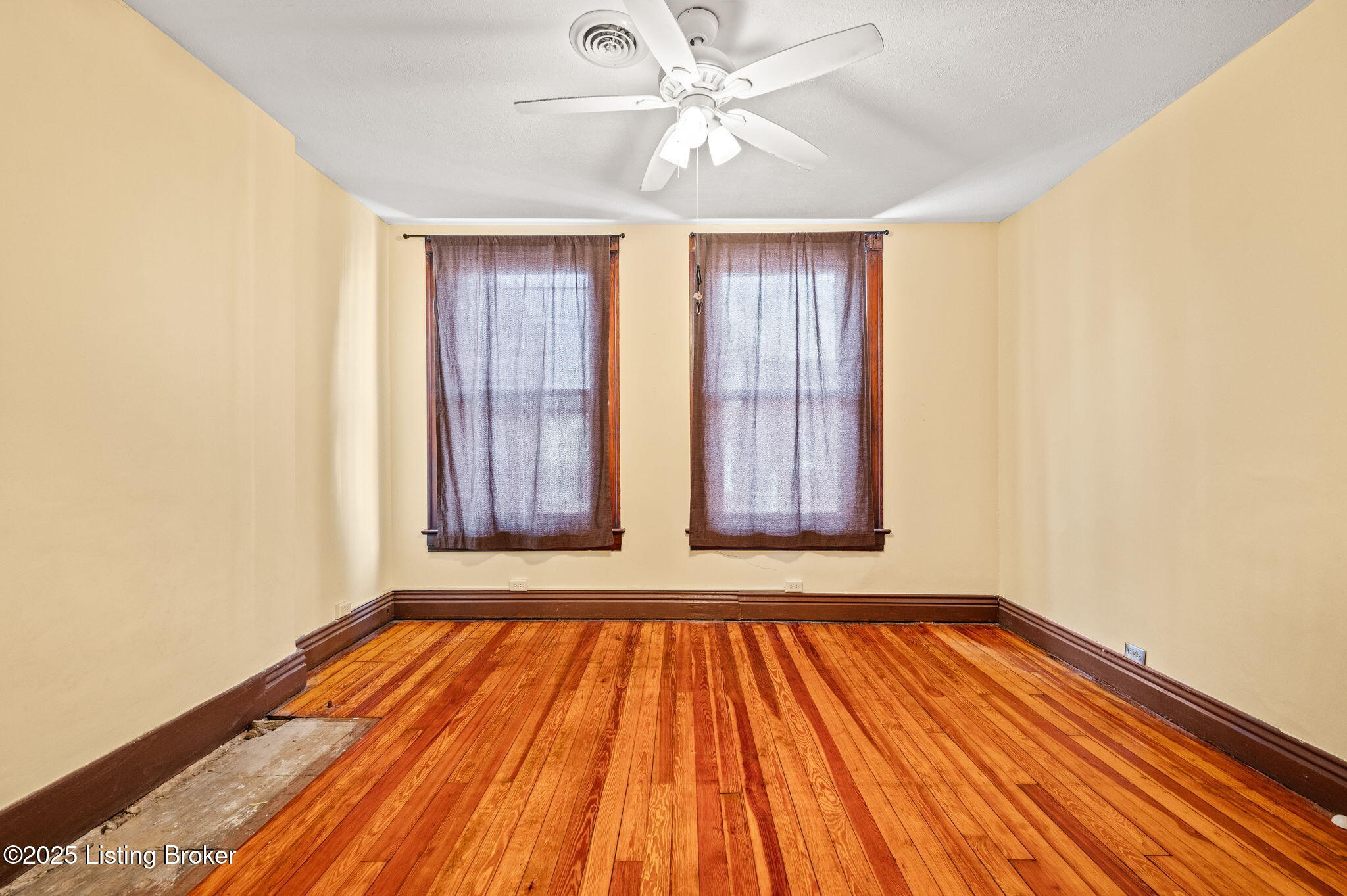 1102 S Brook St, Louisville, Kentucky image 37