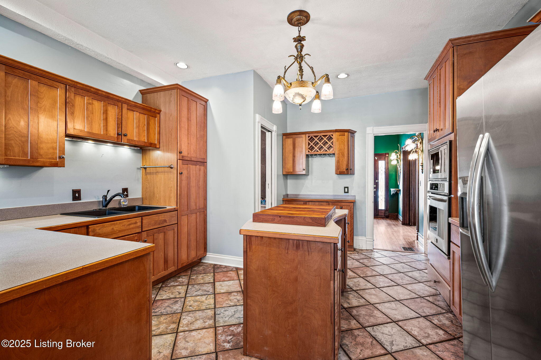 1102 S Brook St, Louisville, Kentucky image 19