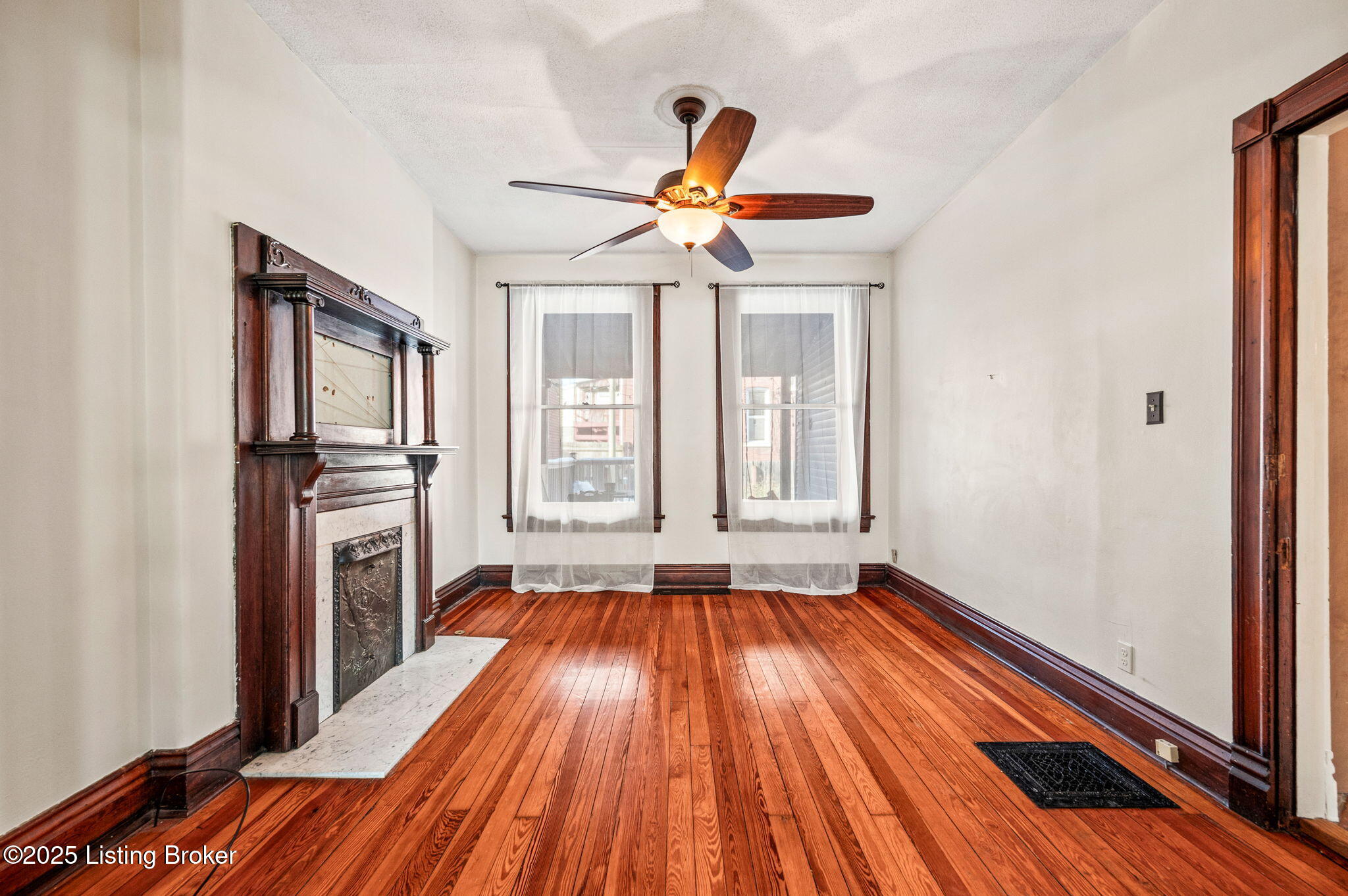 1102 S Brook St, Louisville, Kentucky image 14