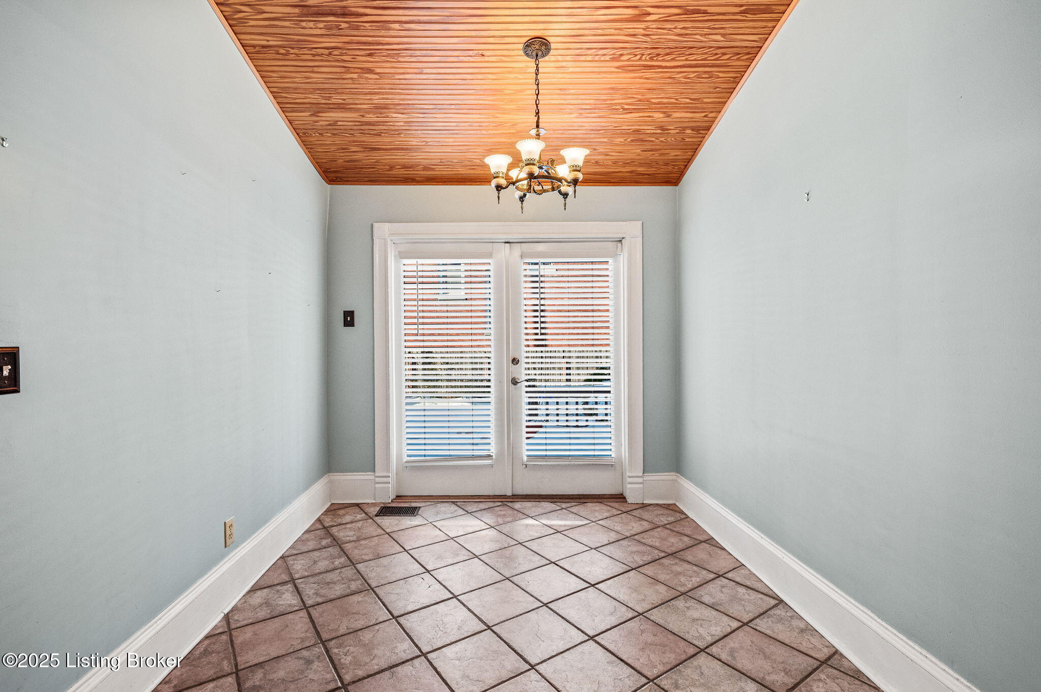 1102 S Brook St, Louisville, Kentucky image 23