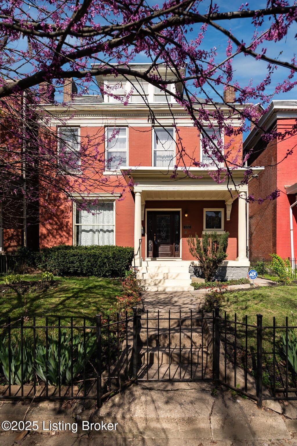 1102 S Brook St, Louisville, Kentucky image 1