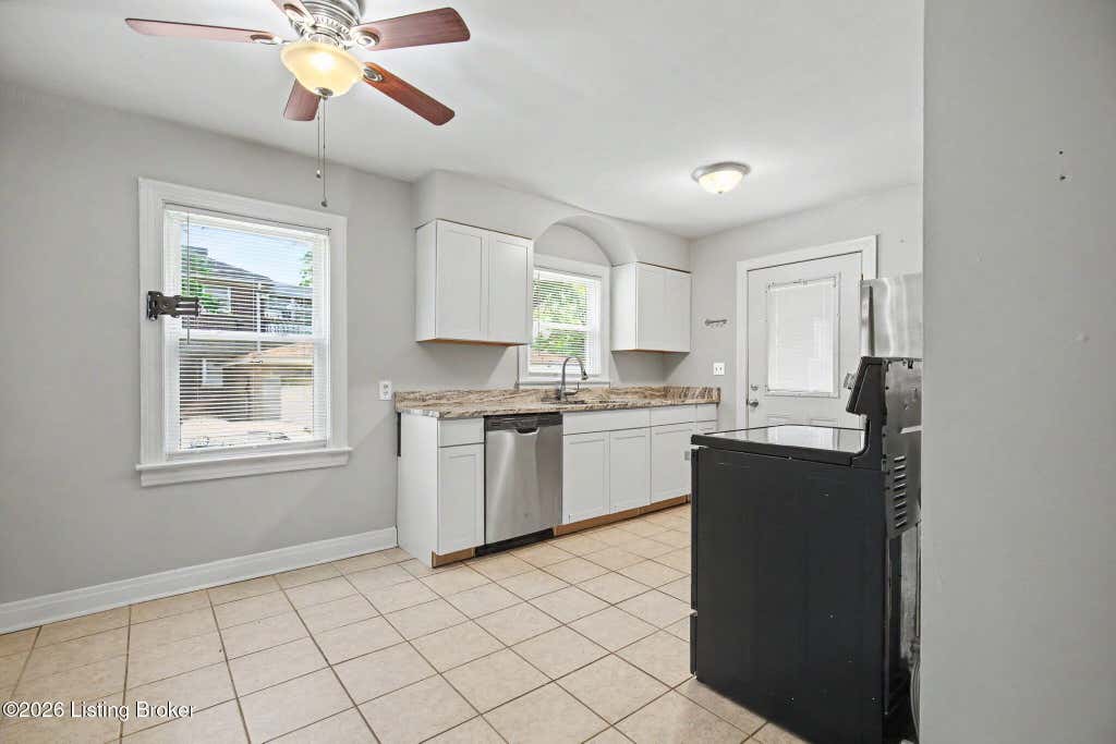 Photo of 4411 Southern Pkwy #1, Louisville, KY 40214 (MLS # 1724604)