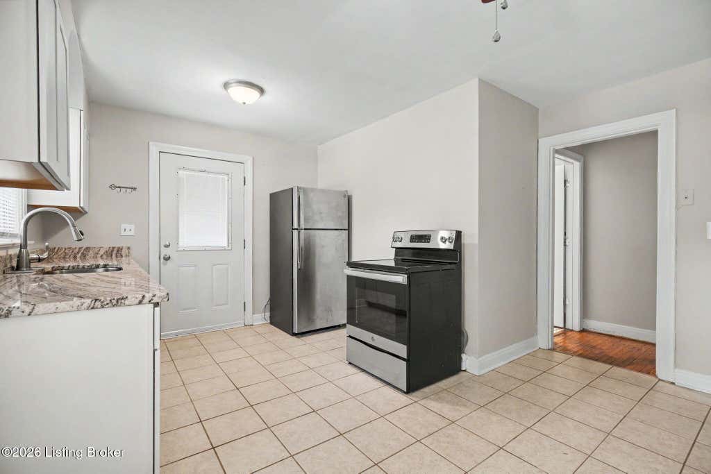 Photo of 4411 Southern Pkwy #1, Louisville, KY 40214 (MLS # 1724604)