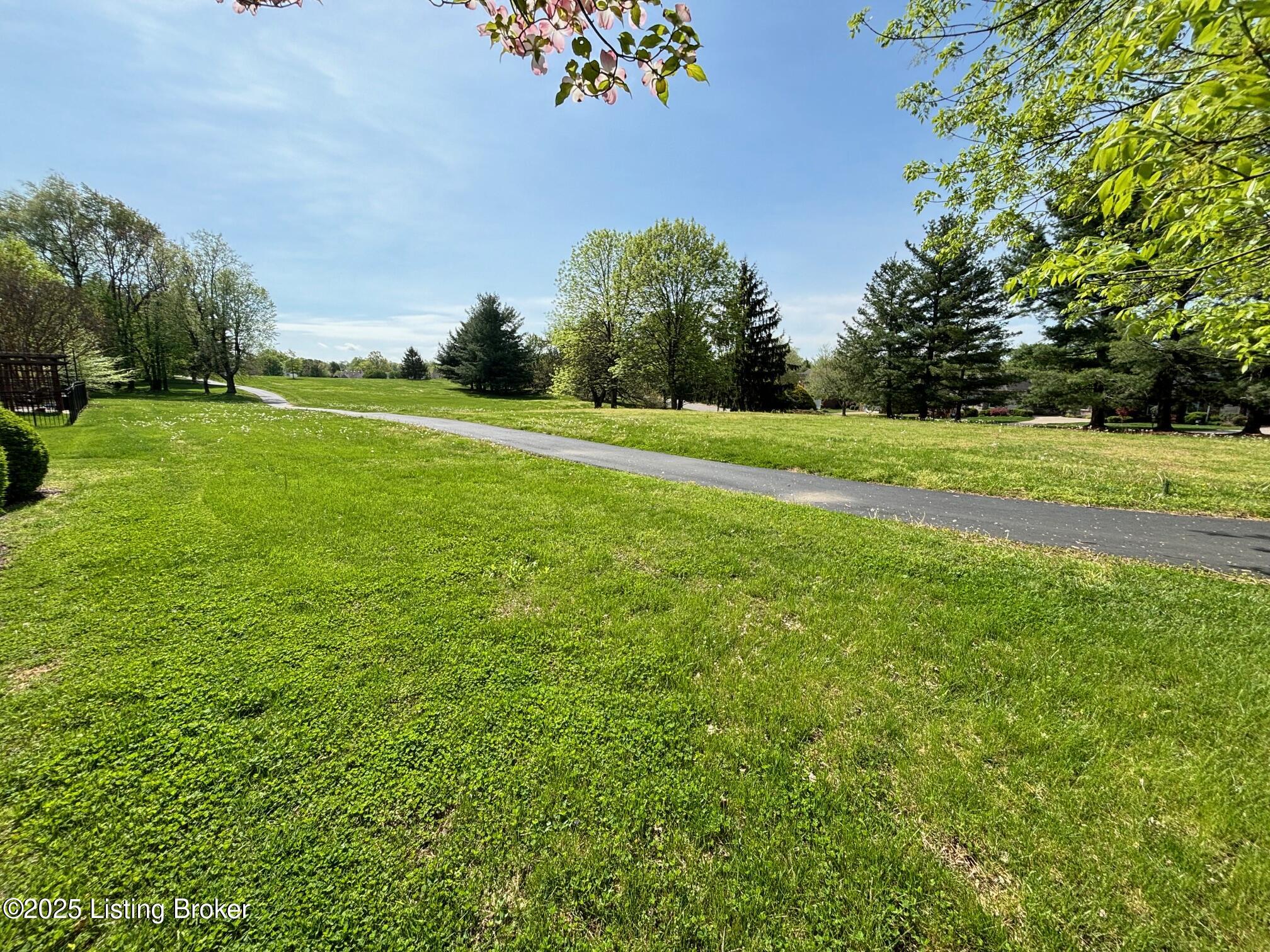 10922 Fairway Pointe Dr, Louisville, Pennsylvania image 18