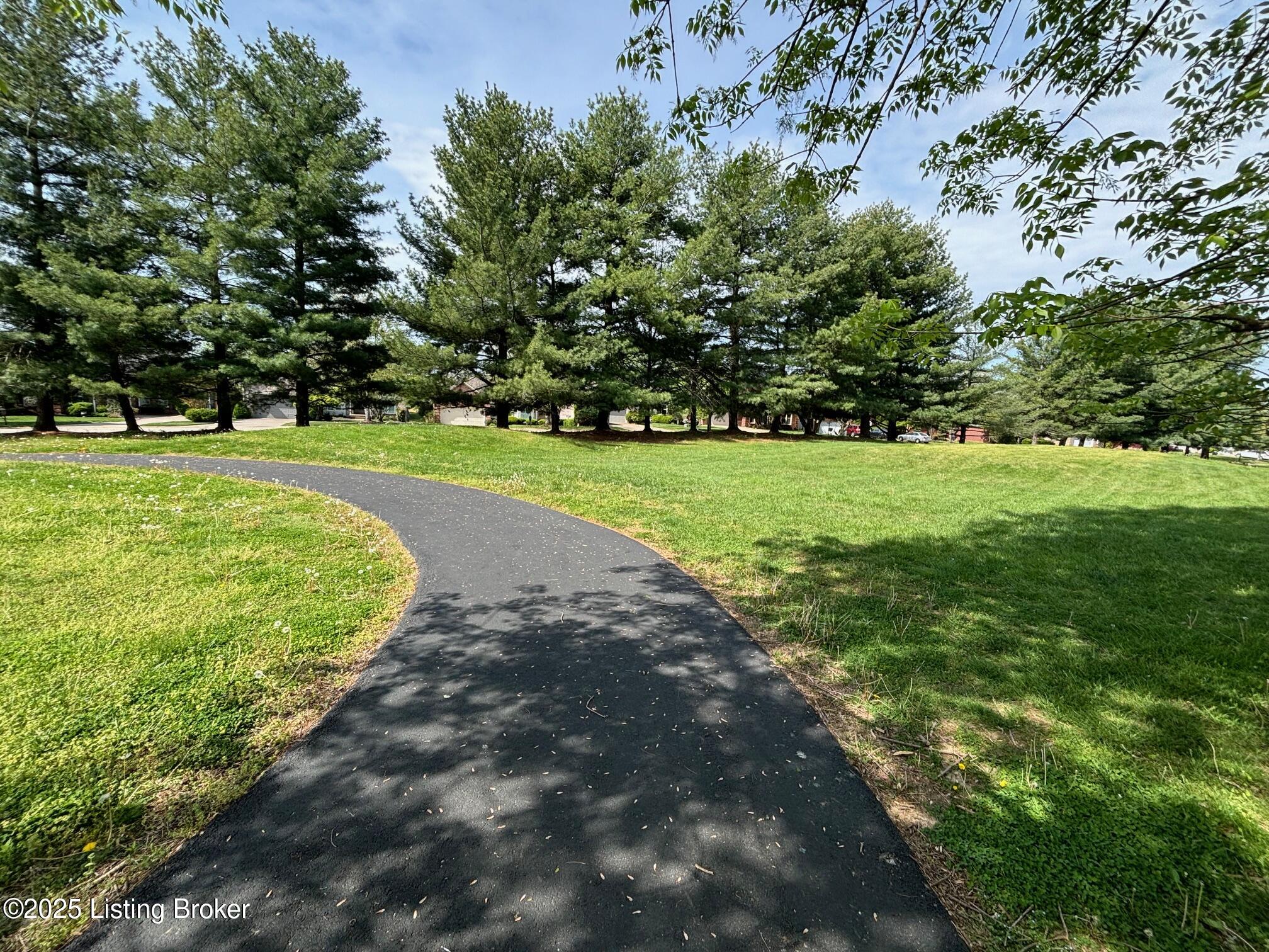 10922 Fairway Pointe Dr, Louisville, Pennsylvania image 19