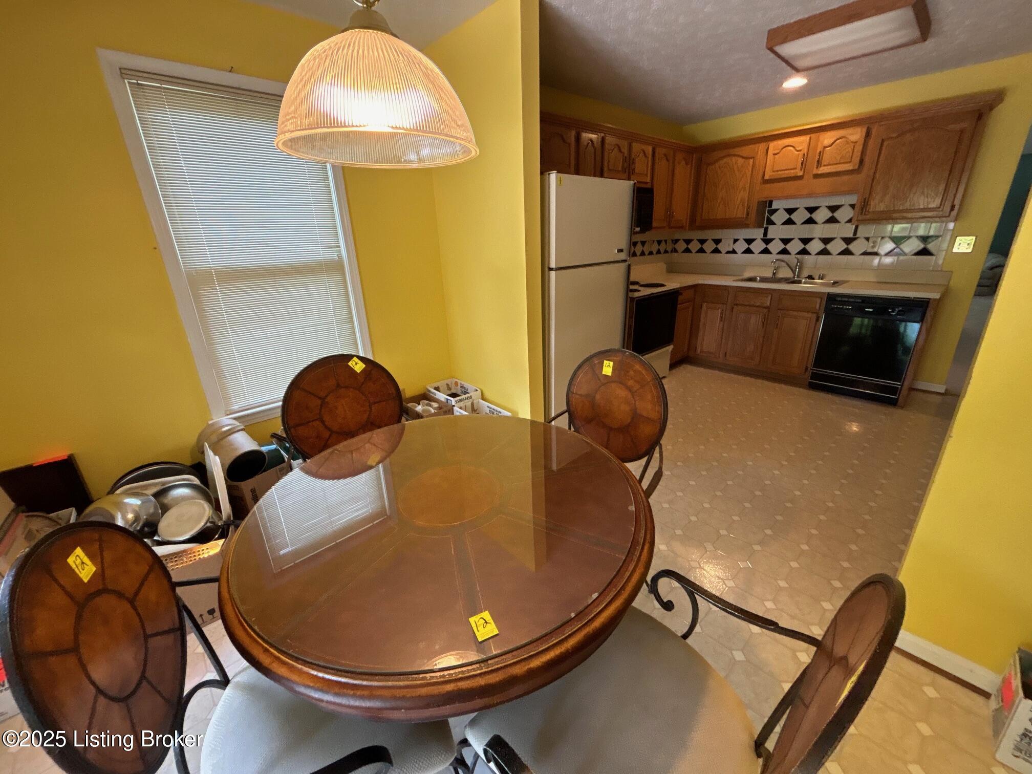 10922 Fairway Pointe Dr, Louisville, Pennsylvania image 45