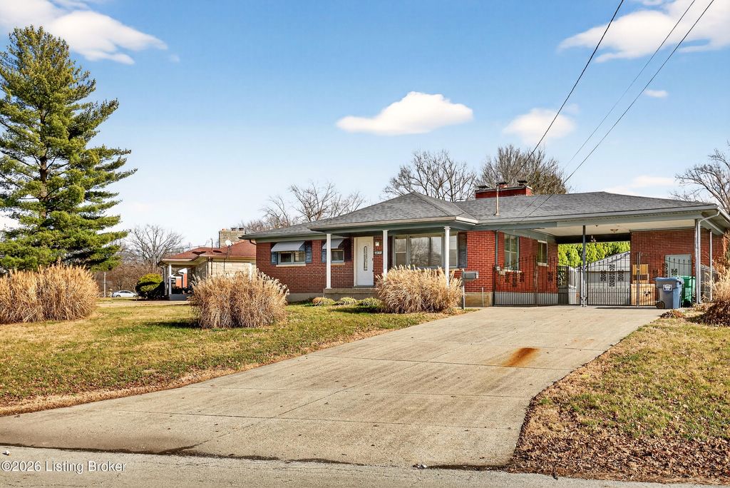 Photo of 4707 Spen Lea Rd, Louisville, KY 40216 (MLS # 1706789)