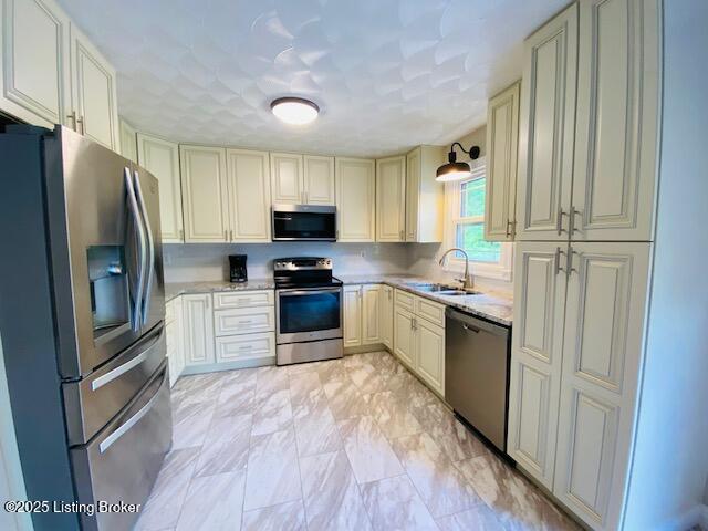 1300 Midway Ln, Springfield, Pennsylvania image 11