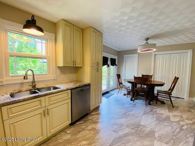 1300 Midway Ln, Springfield, Pennsylvania image 14