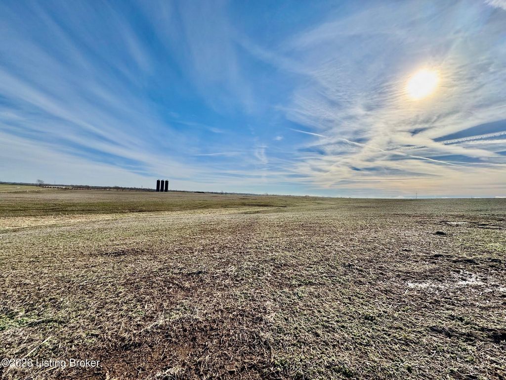 Photo of 208 Mattingly Ln, Springfield, KY 40069 (MLS # 1712084)