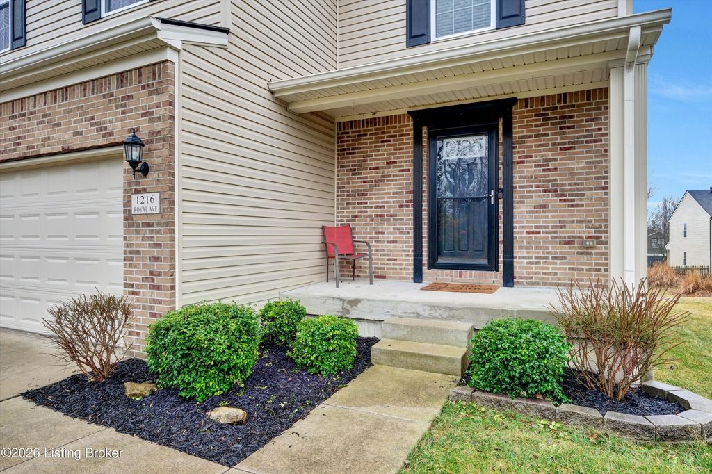 Photo of 1216 Royal Ave, La Grange, KY 40031 (MLS # 1711958)