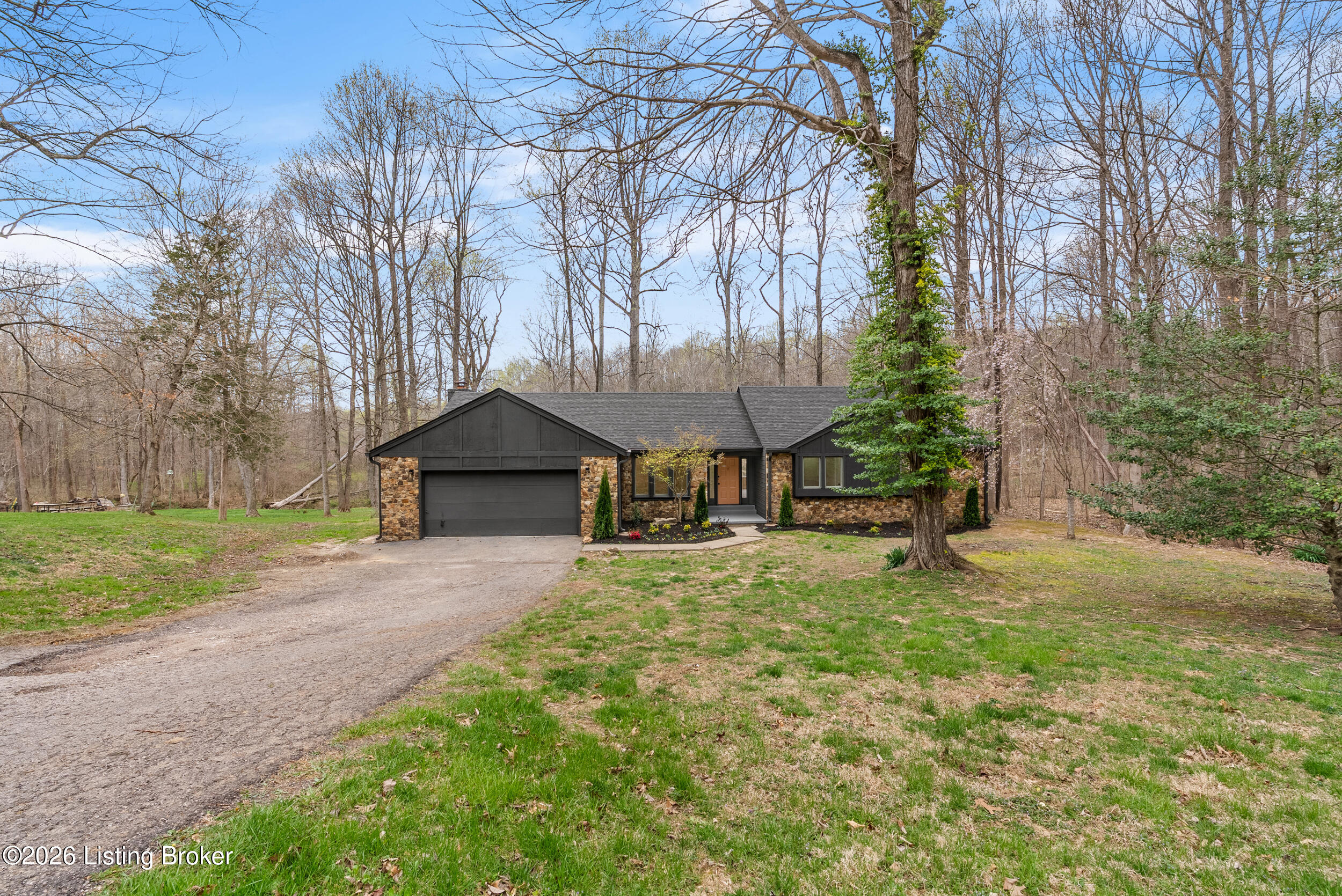 328 Thicket Dr