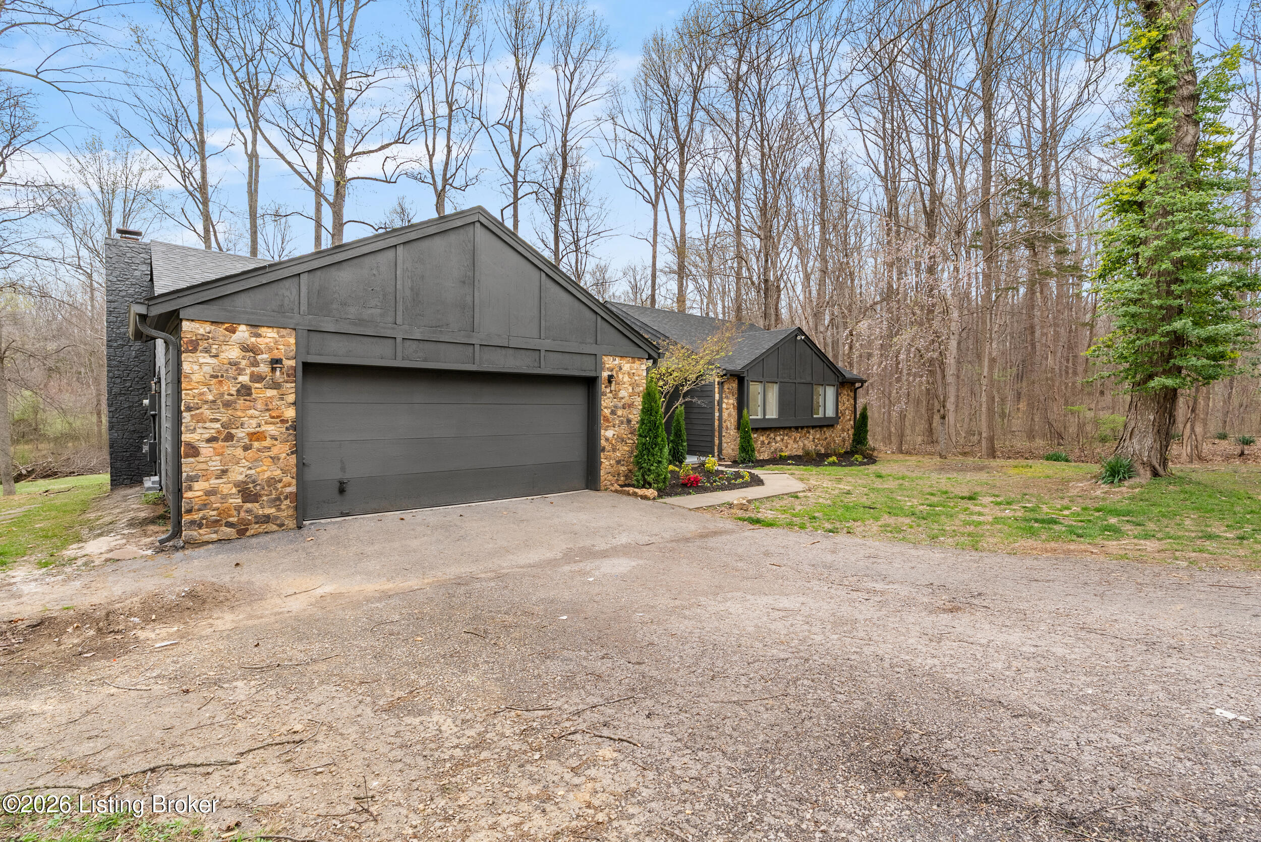 328 Thicket Dr