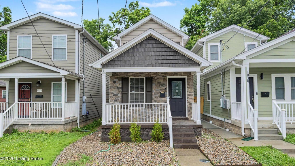 Photo of 1037 S Hancock St, Louisville, KY 40203 (MLS # 1718740)