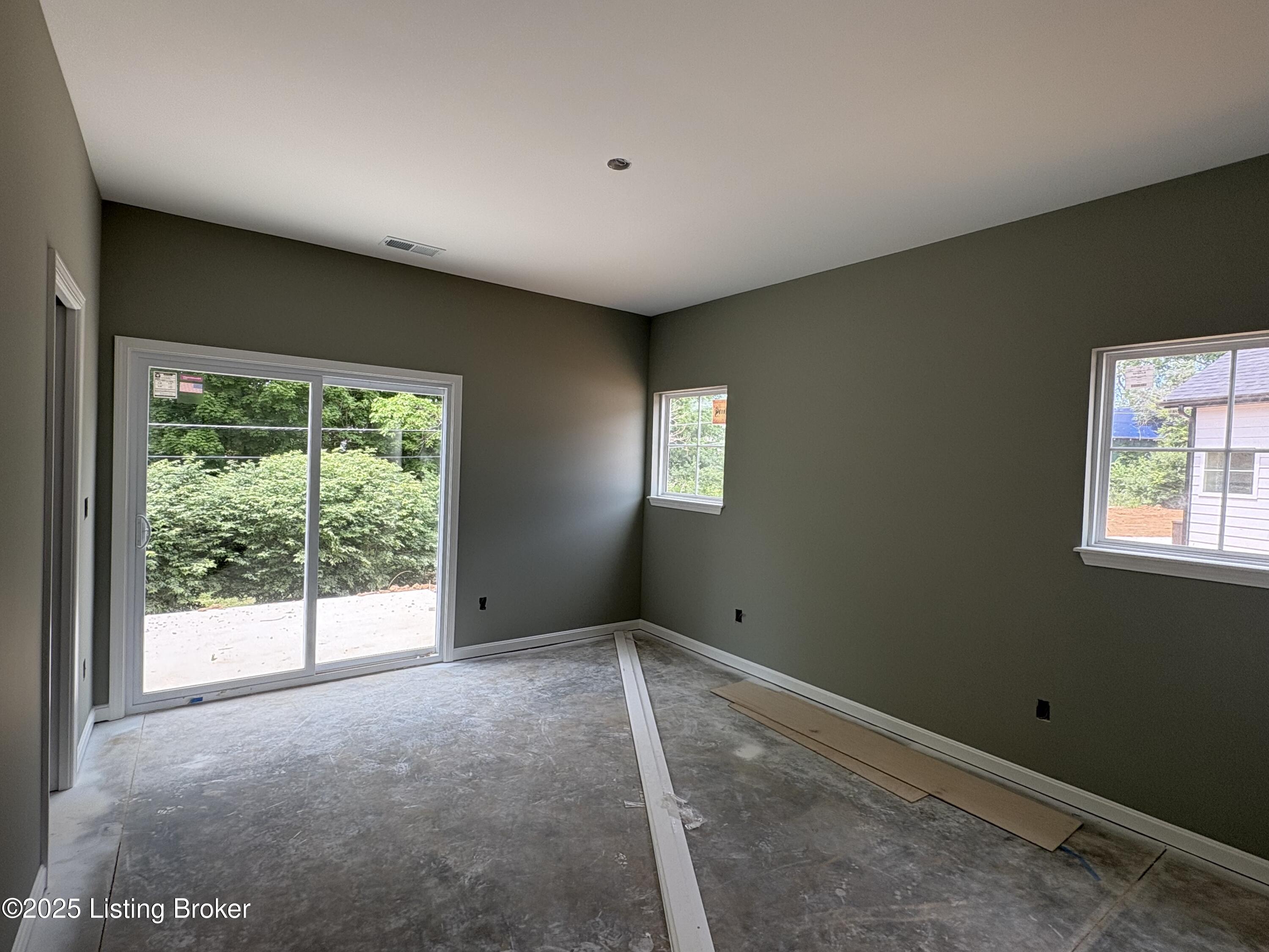 832 Rosemary Ln, La Grange, Kentucky image 4