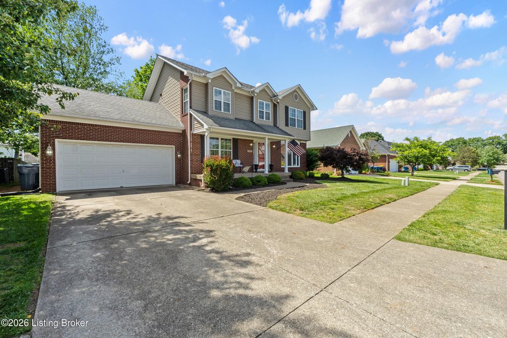 Photo of 3812 Fieldside Cir, Louisville, KY 40299 (MLS # 1717461)