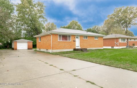 Photo of 5500 Azalea Ln, Louisville, KY 40258 (MLS # 1702251)