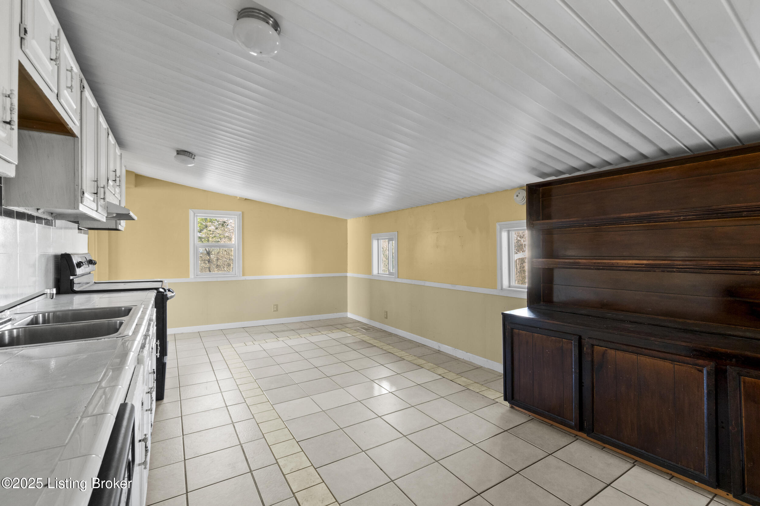9721 Chapel Hill Rd, Louisville, Kentucky image 10