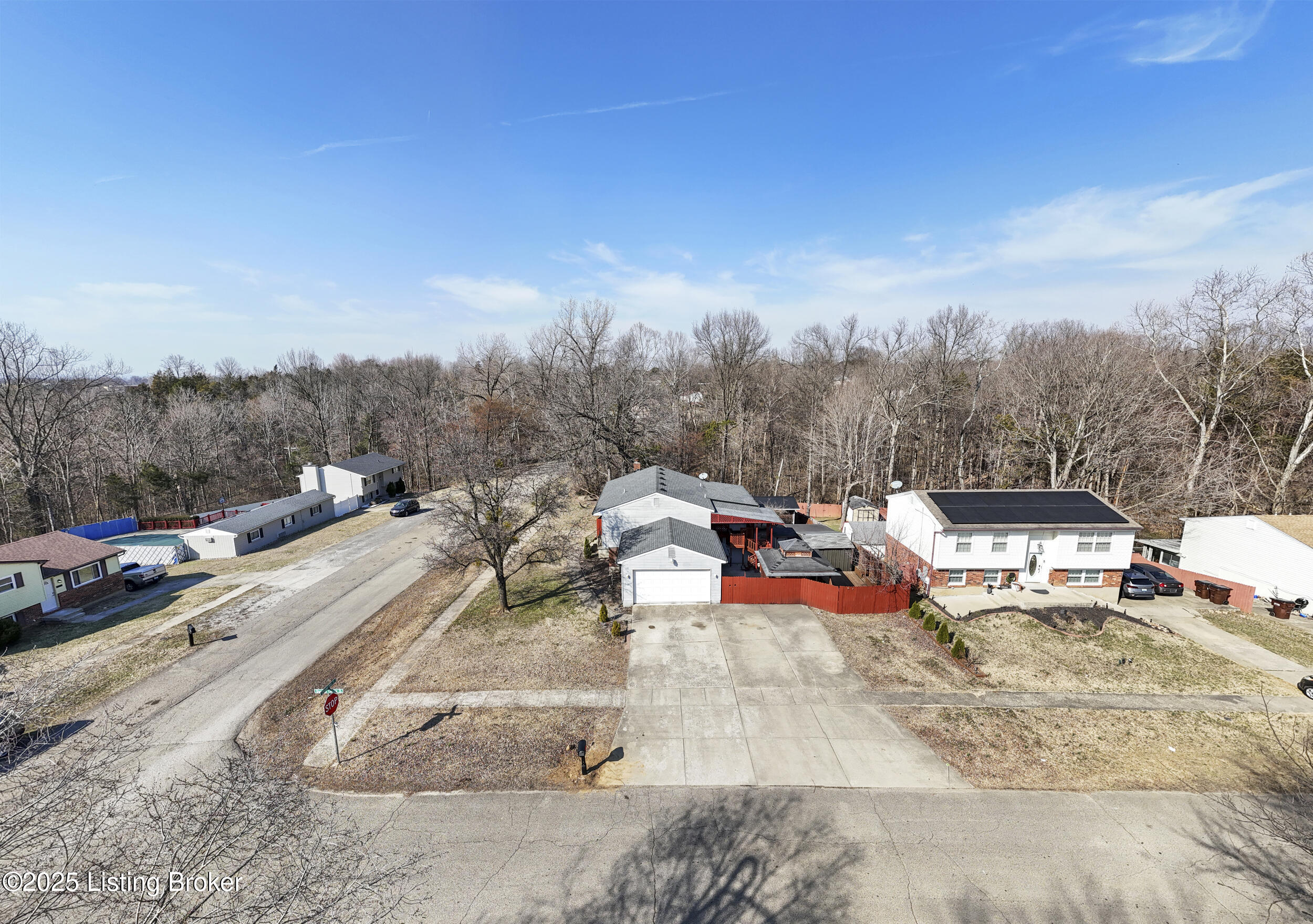 9721 Chapel Hill Rd, Louisville, Kentucky image 37