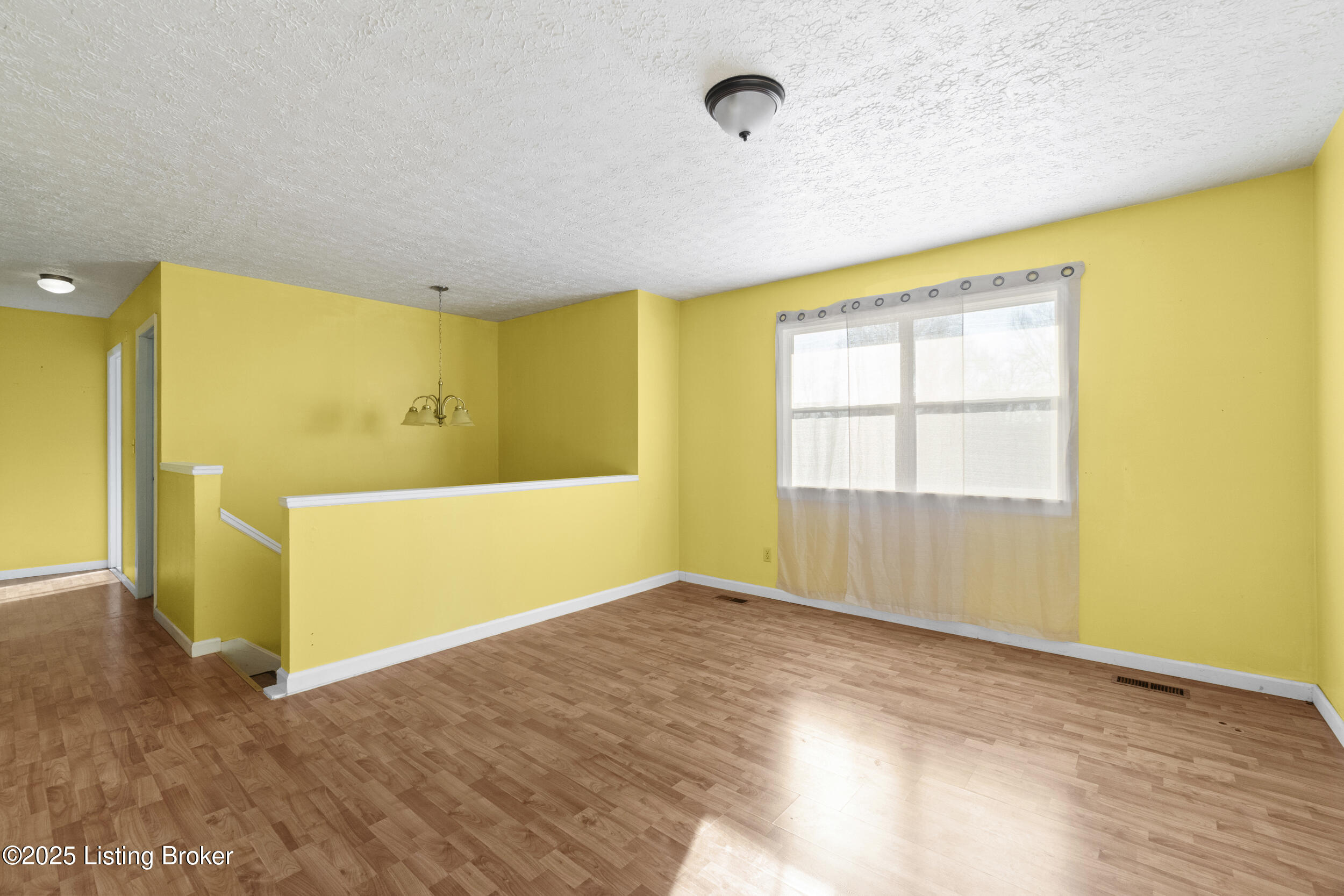 9721 Chapel Hill Rd, Louisville, Kentucky image 4